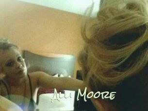 Alli_Moore