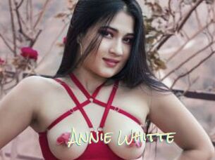 Annie_Whitte