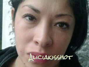 Aliciakisshot