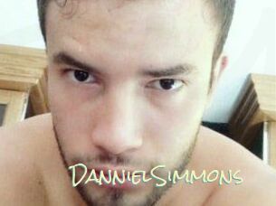 Danniel_Simmons