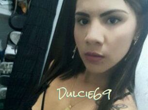 Dulcie_69