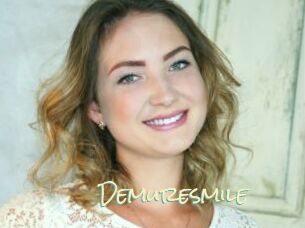 Demuresmile