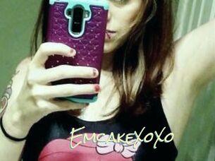 EmcakeXoXo