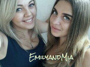 EmilyandMia Porn Monkey Cash