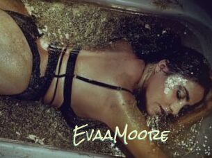EvaaMoore