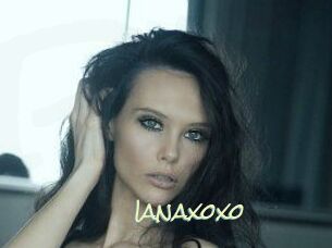 Ianaxoxo