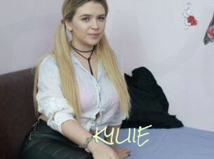 KYLIIE_