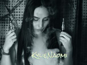 KylieNaomi