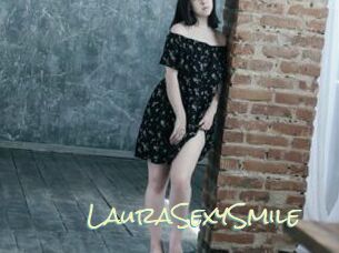 LauraSexySmile