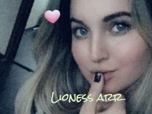 Lioness_arr