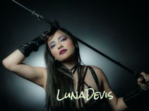 LunaDevis