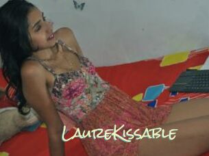 LaureKissable