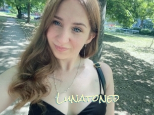 Lunatoned
