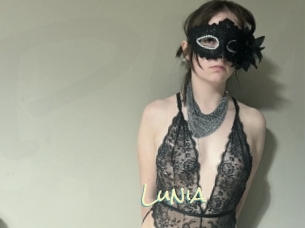 lunia Porn Monkey Cash