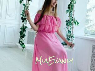 MiaEvanly