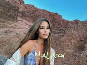 MiaLinzy