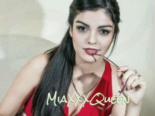 MiaXXXQueen