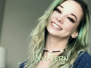 Mia_Fern