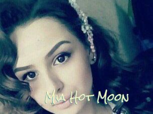 Mia_Hot_Moon