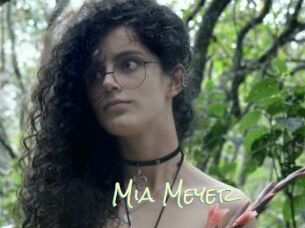Mia_Meyer