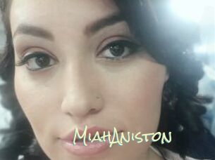 MiahAniston
