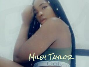 Miley_Taylor