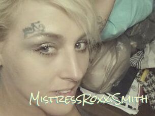MistressRoxxiSmith