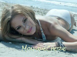 MoniqueCherie