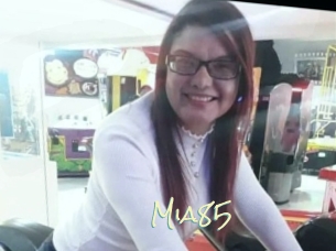 Mia85