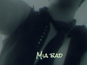 Mia_bad