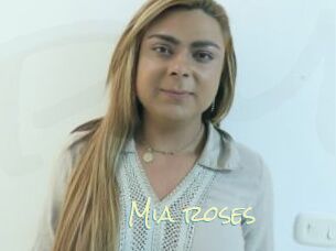 Mia_roses