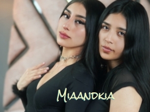 miaandkia Porn Monkey Cash