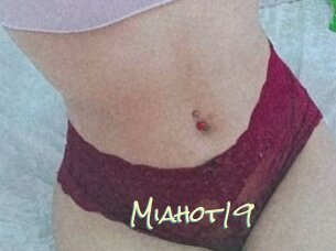 Miahot19