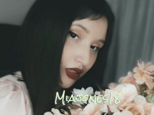 Miajones18