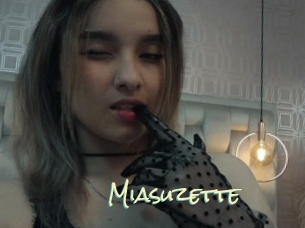 Miasuzette