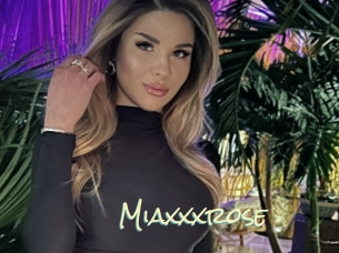 Miaxxxrose