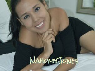 NahomyJones