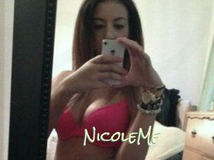 NicoleMe