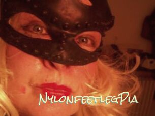 NylonfeetlegPia
