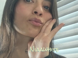 Niaawhite
