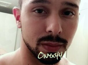 Onyx44