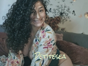 Petitesea