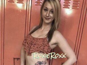 RoxieRoxx Porn Monkey Cash