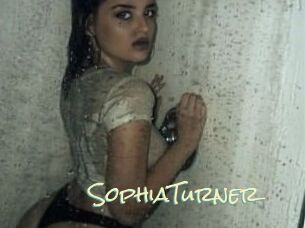 Sophia_Turner