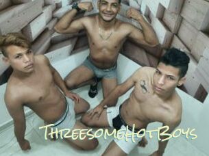 ThreesomeHotBoys