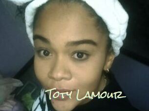 Toty_Lamour