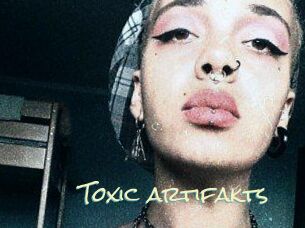 Toxic_artifakts