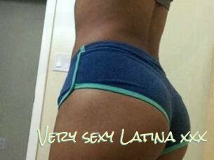 Very_sexy_Latina_xxx